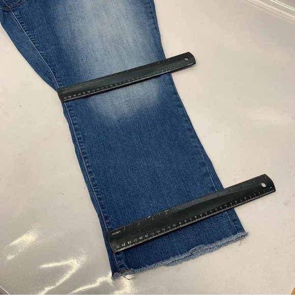 Torrid Jeans Woman Plus‎ 24  Blue Fading Straight Raw Hem Stretch Pockets Casual - Picture 9 of 11